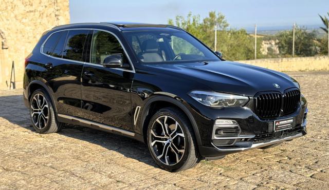 BMW X5 XDrive 30d X-Line (Tetto/APP/Pelle/Headup/Retro)