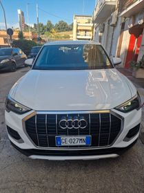 Audi Q3 35 TDI S tronic Business Advanced