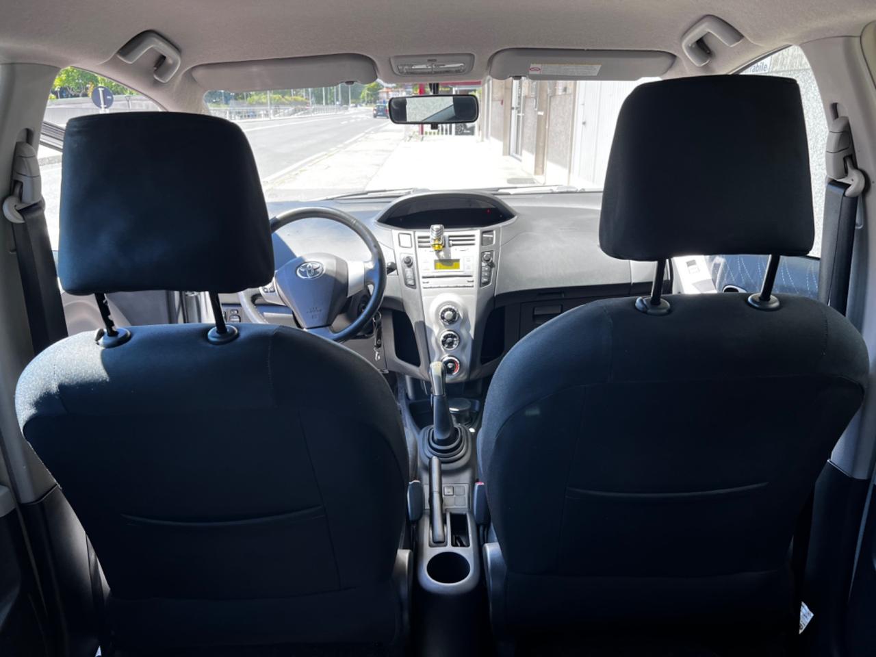 Toyota Yaris 1.0 5 porte Sol