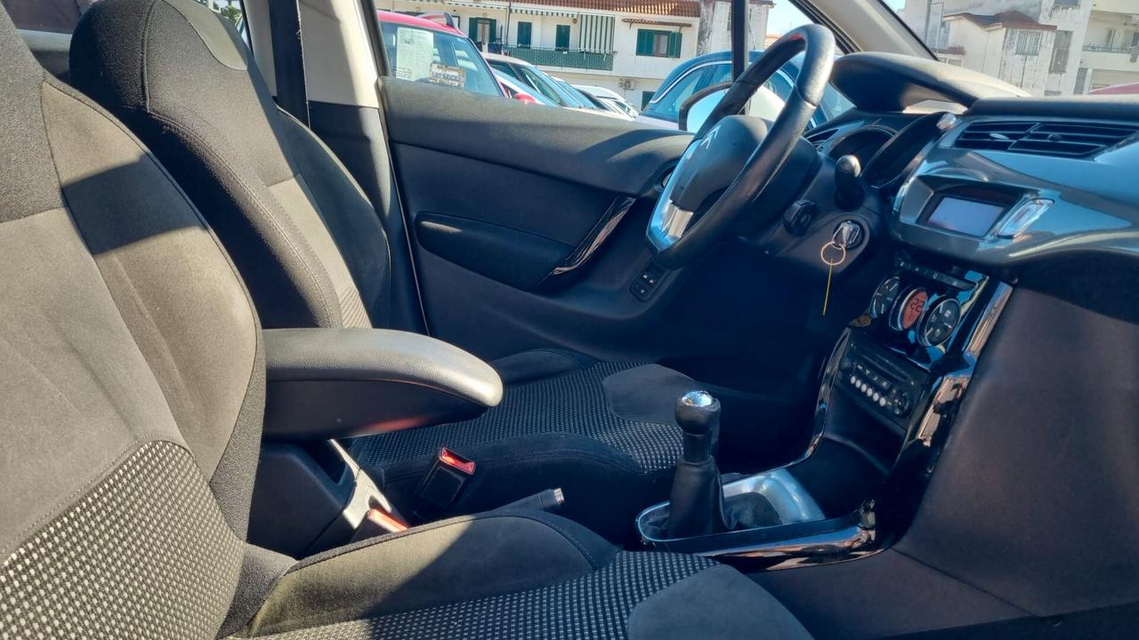 Citroen C3 1.2 VTi 82 Exclusive-82CV-60KW-BENZINA-EURO5B-