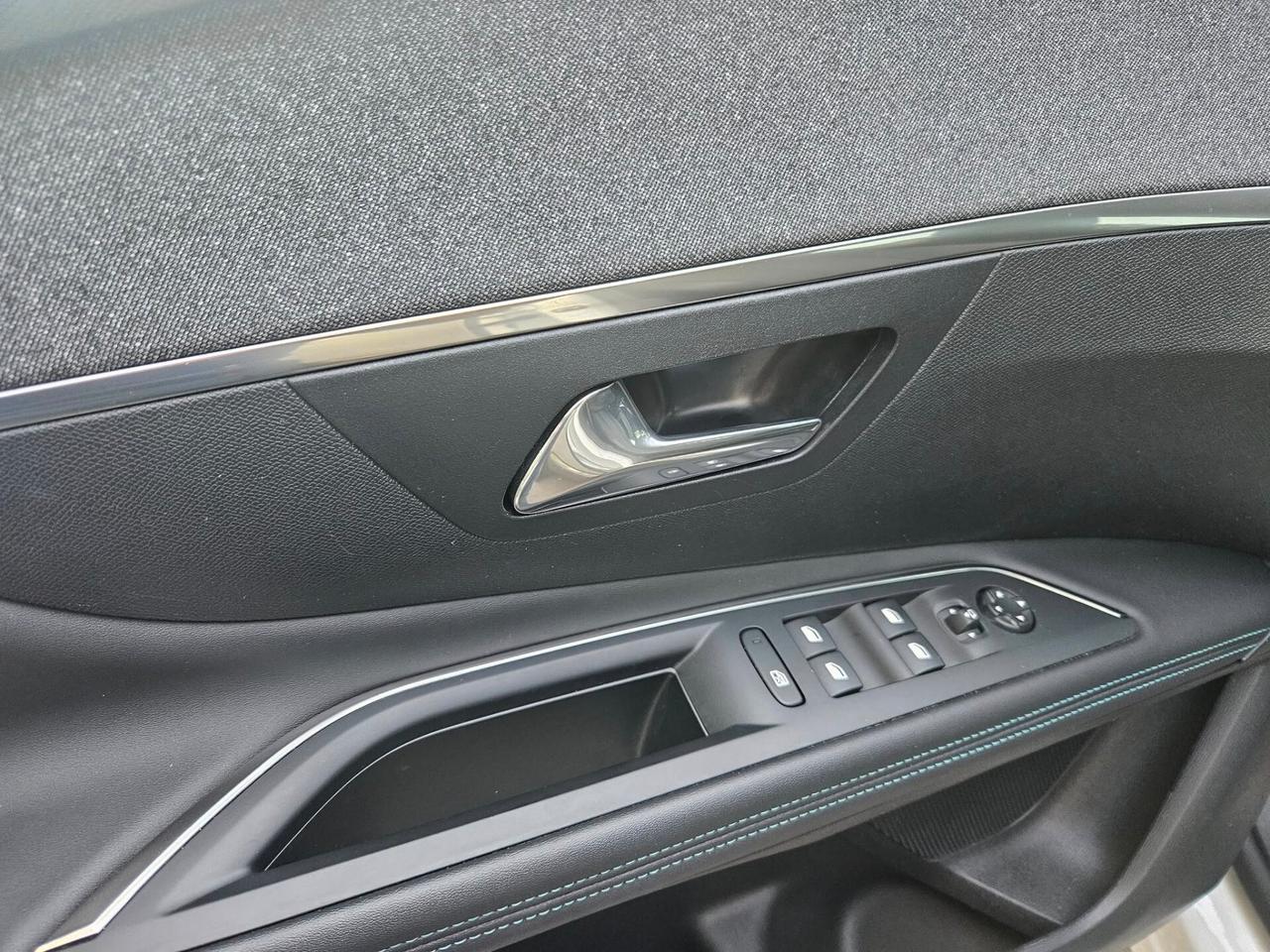 Peugeot 3008 BlueHDi 130 S&S Allure Pack