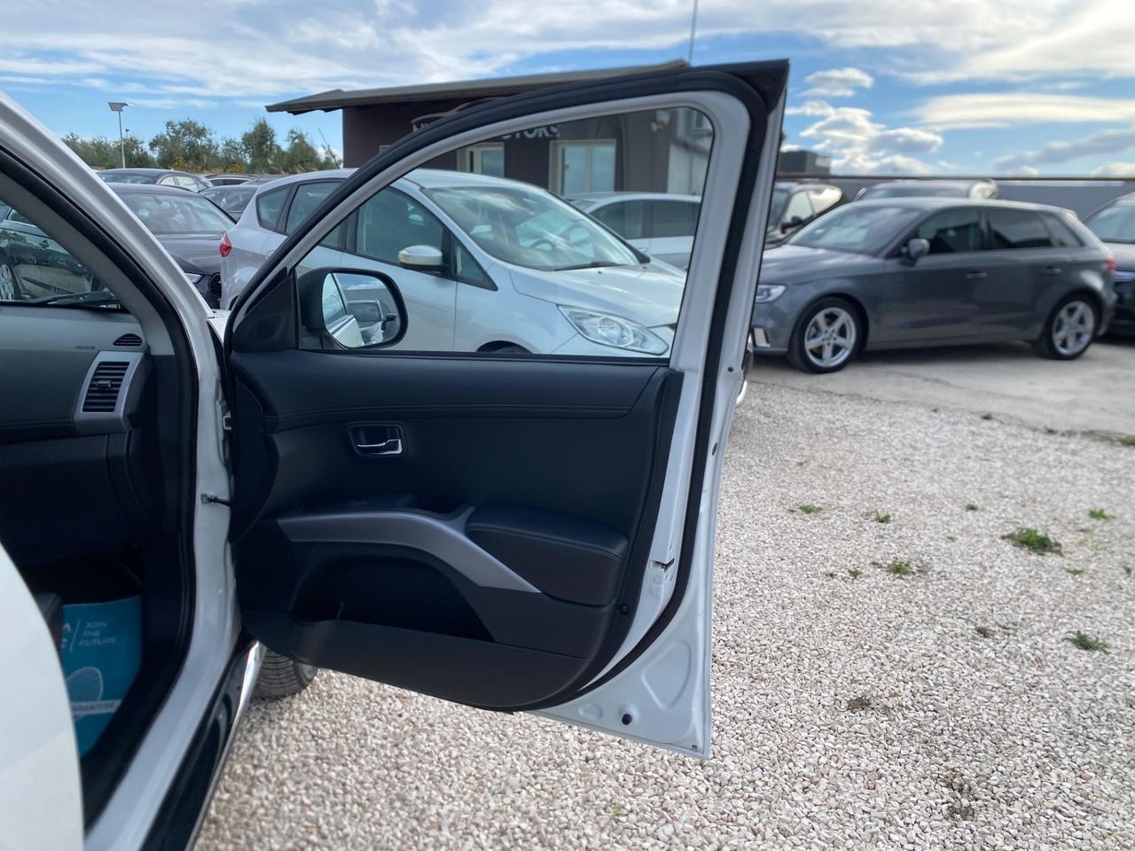 Peugeot 4007 2.2 HDi 156CV DCS Féline 7 POSTI 4x4 UNICO PROPIETARIO