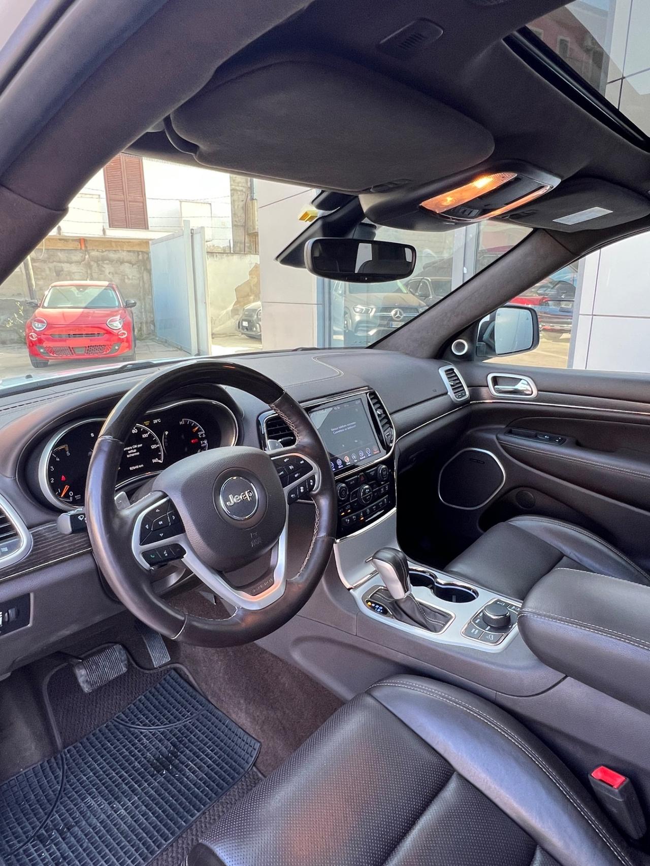 Jeep Grand Cherokee 3.0 V6 Summit possibilità noleggio no scoring