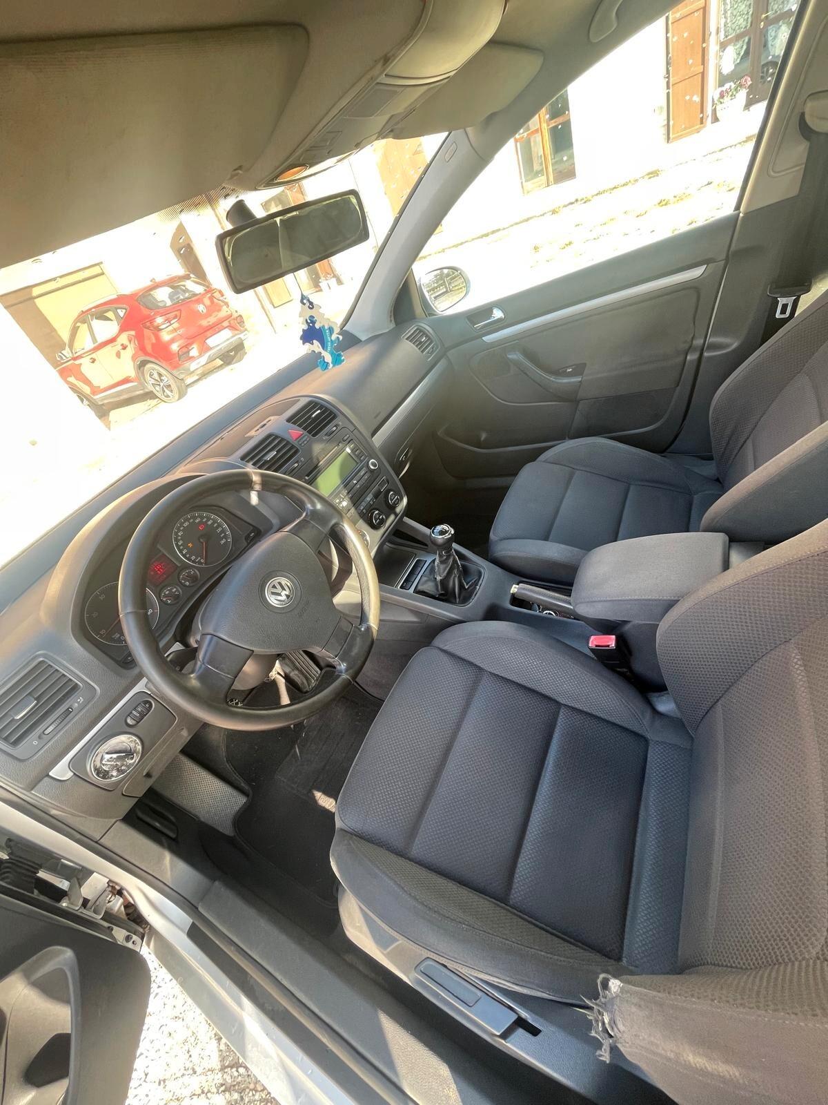 Volkswagen Golf 2.0 16V TDI 5p. Sportline