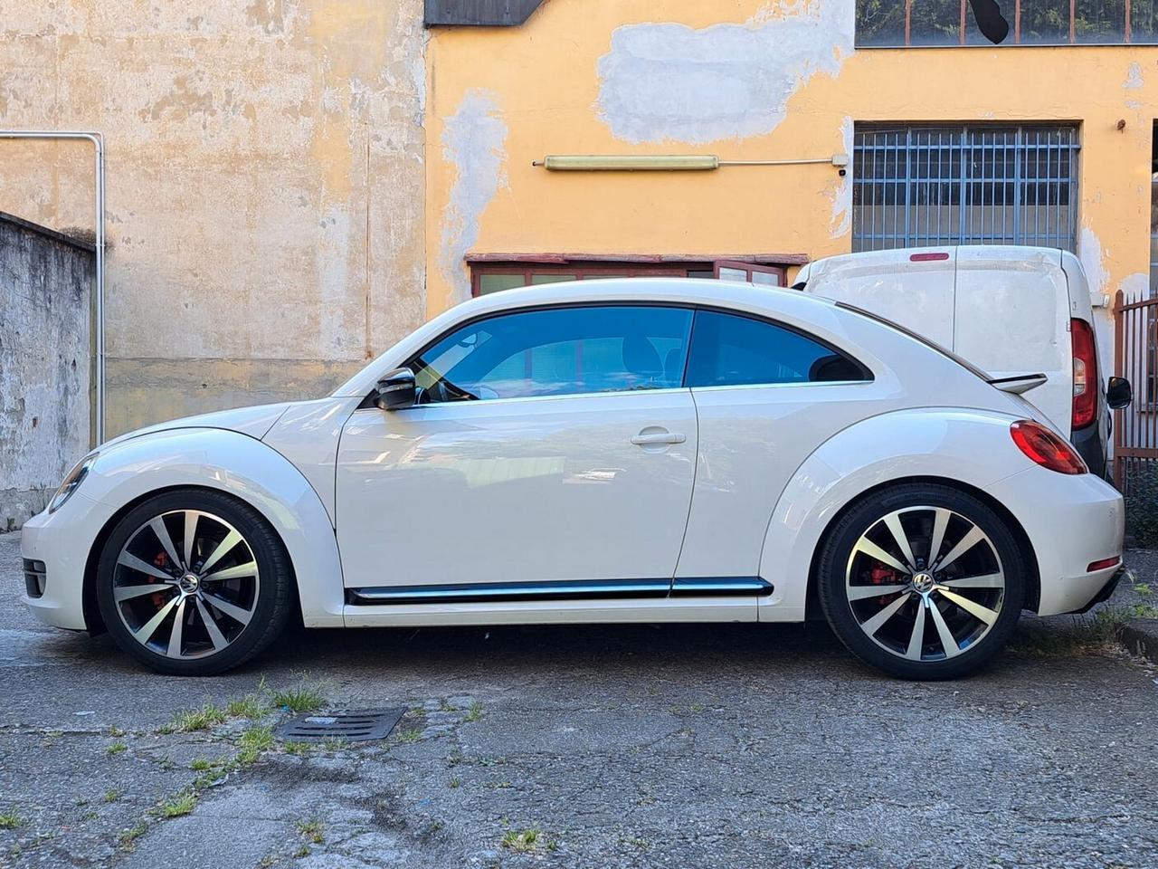 Volkswagen Maggiolino 2.0 TSI DSG SPORT