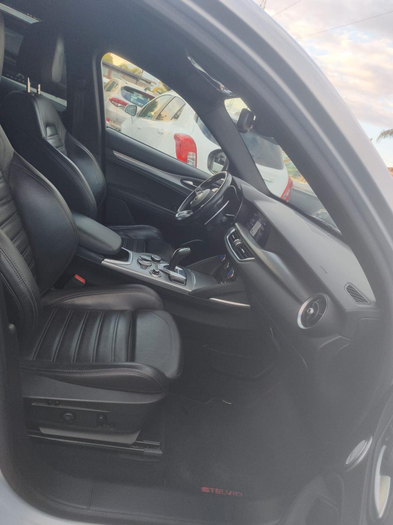 ALFA STELVIO Q4 190CV SPRINT ITALIANA