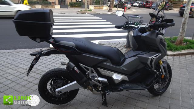 HONDA X-ADV 750 ABS