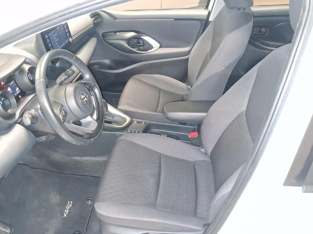 TOYOTA Yaris 4ª serie - Yaris 1.5 Hybrid 5 porte Trend