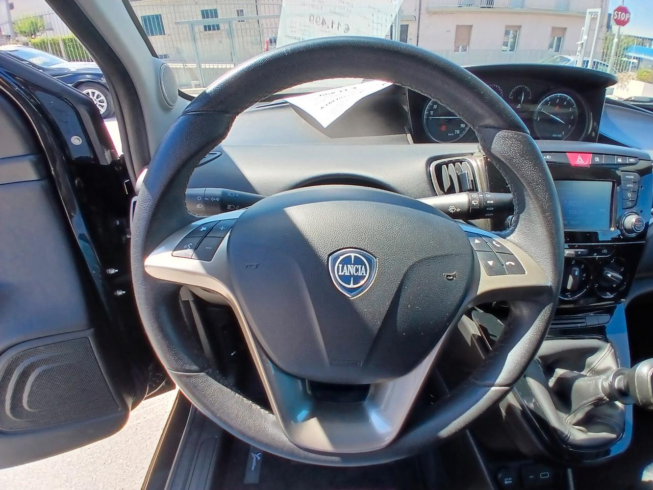 Lancia Ypsilon 1.2 BENZINA 70CV GOLD 2019