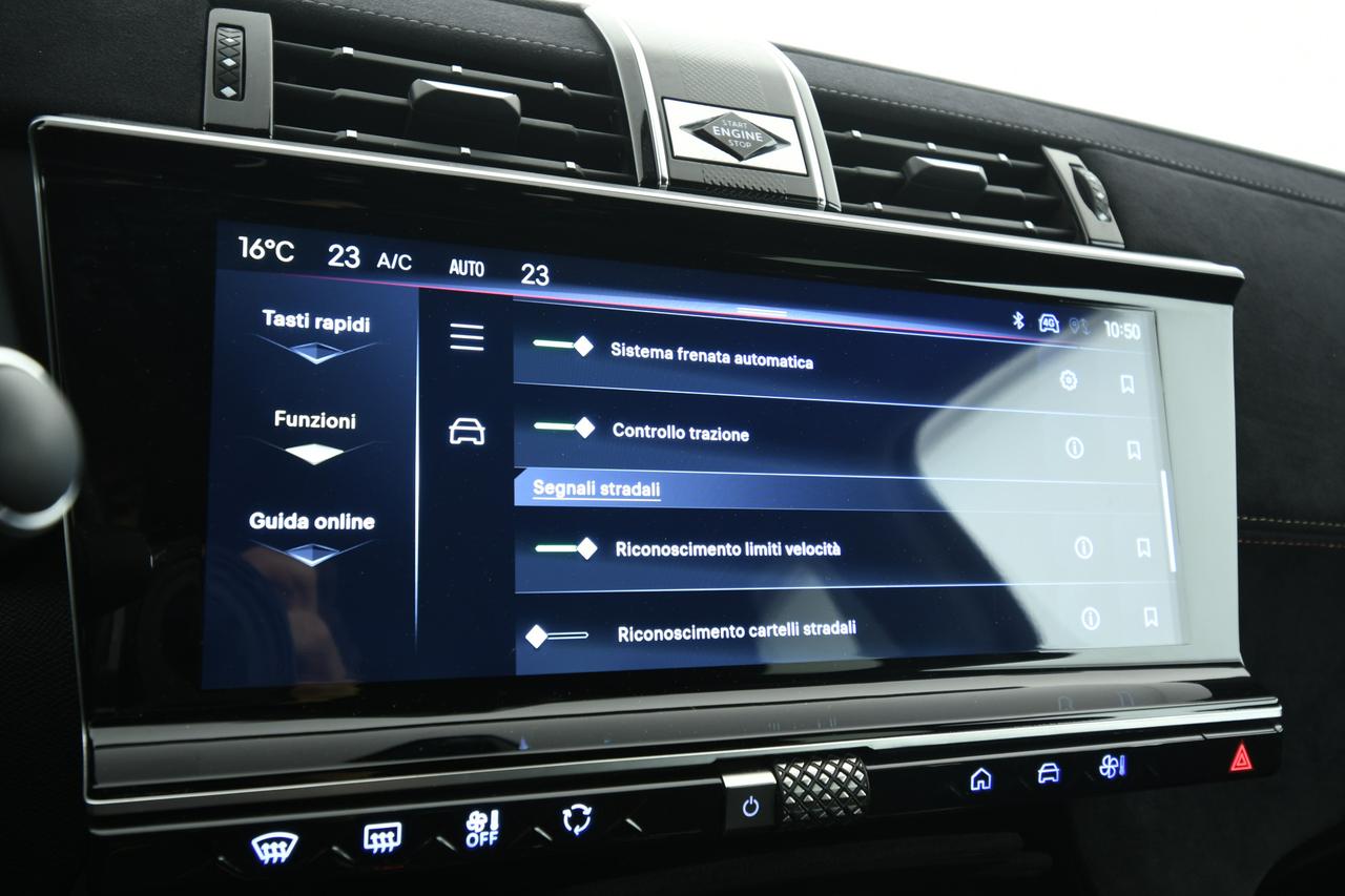 DS DS7 1.5 bluehdi Performance Line+ 130cv auto CAMERA+NEOPATENTATI