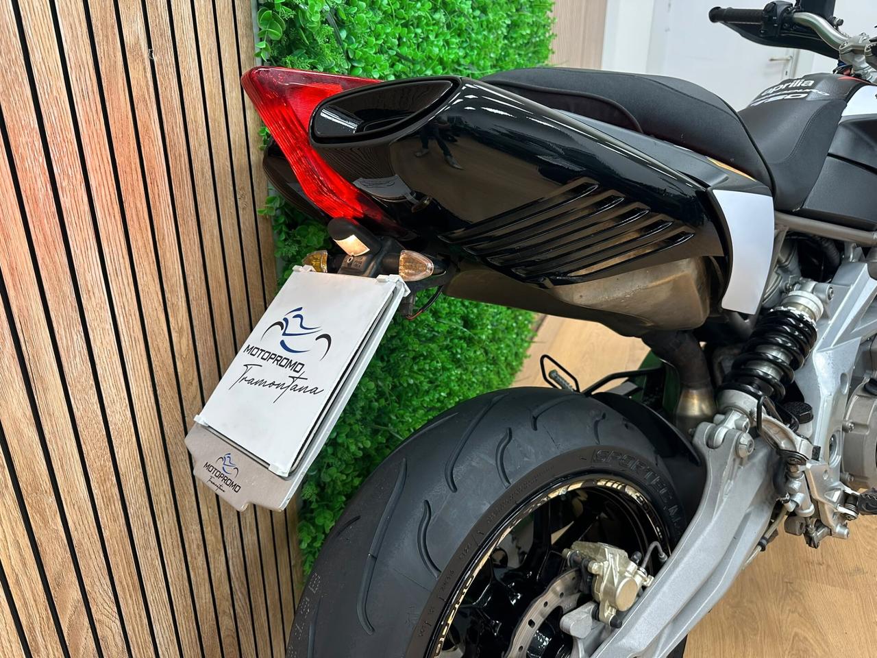 APRILIA DORSODURO 750 FACTORY / DA 99€ AL MESE