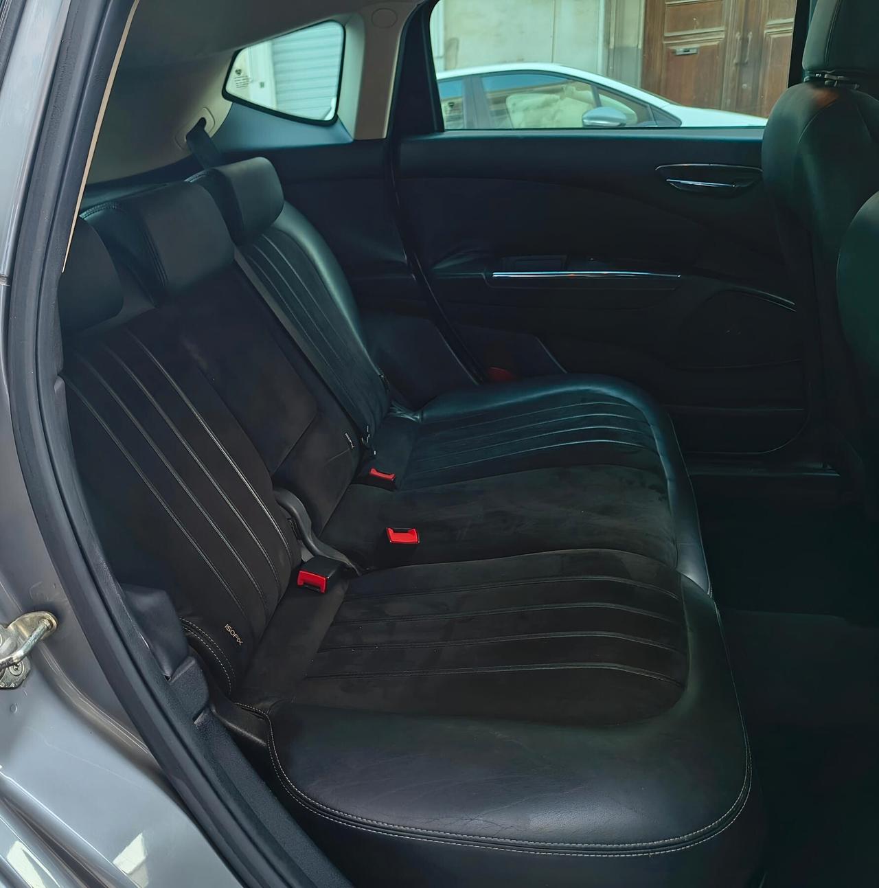 Lancia Delta 1.6 MJT DPF Gold