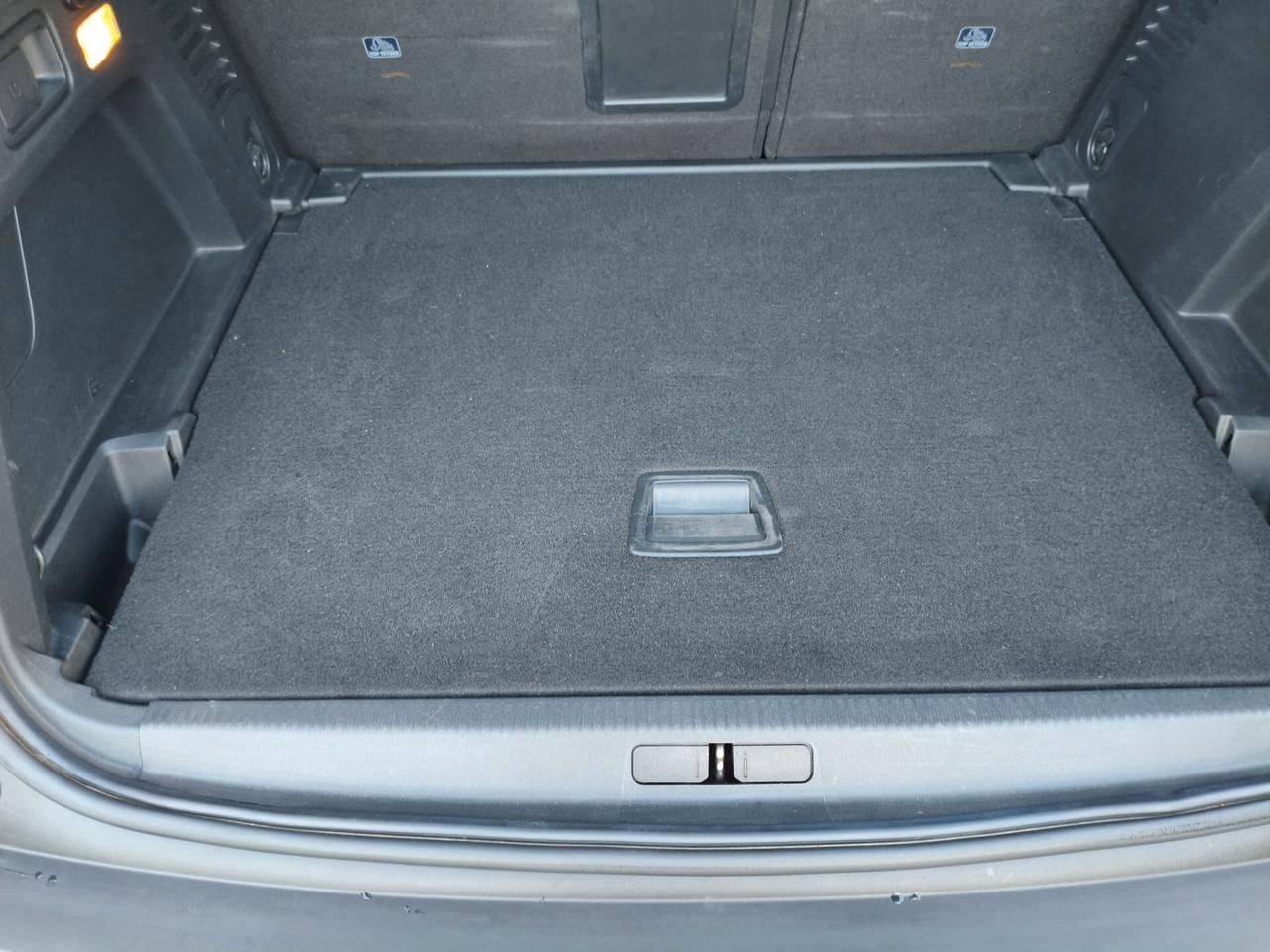 Peugeot 3008 BlueHDi 130 S&S EAT8 Business