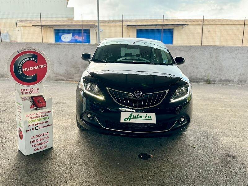 Lancia Ypsilon 1.0 FireFly 5 porte S&S Hybrid Gold Plus