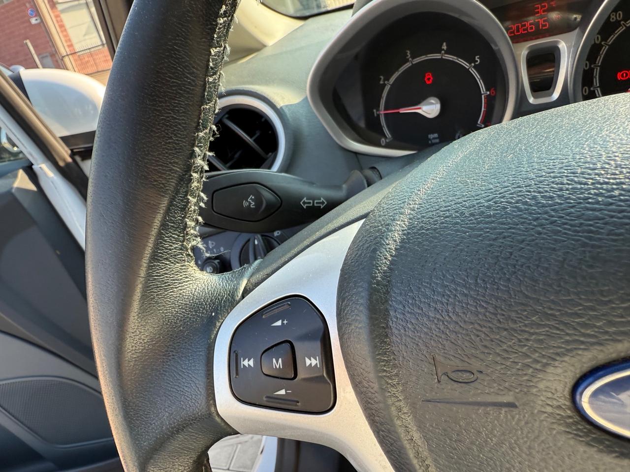 Ford Fiesta 1.4 5 porte Bz.- GPL Titanium