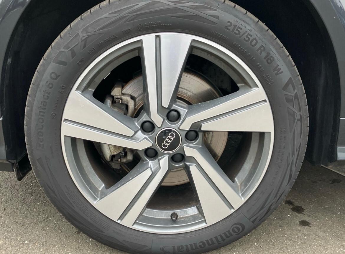 Audi Q2 S line 30 TDI