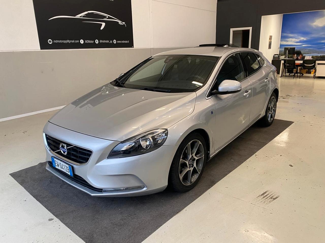 Volvo V40 D2 1.6 Summum