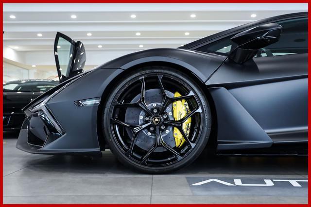 LAMBORGHINI Revuelto 6.5 V12 | FULL CARBON SPEC | MATRIX | IVA ESP