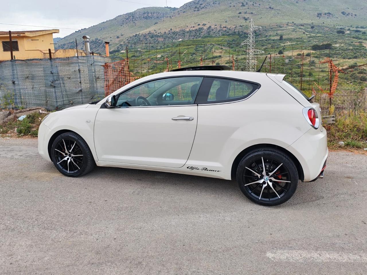Alfa Romeo MiTo 1.4 T 120 CV GPL Distinctive Sport Pack