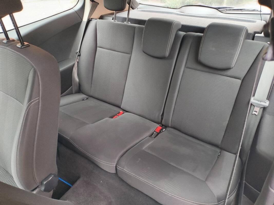 Renault Clio III 2009 Clio III 2010 -1.2 16v 3p