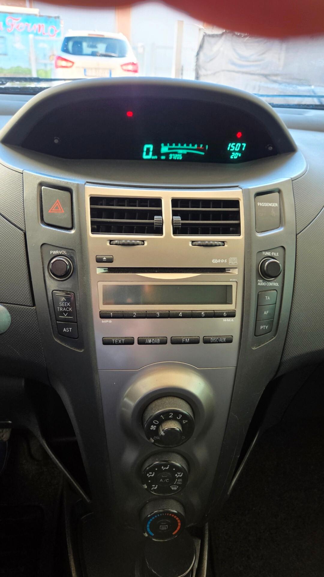 Toyota Yaris 1.0 5 porte Sol unico proprietario