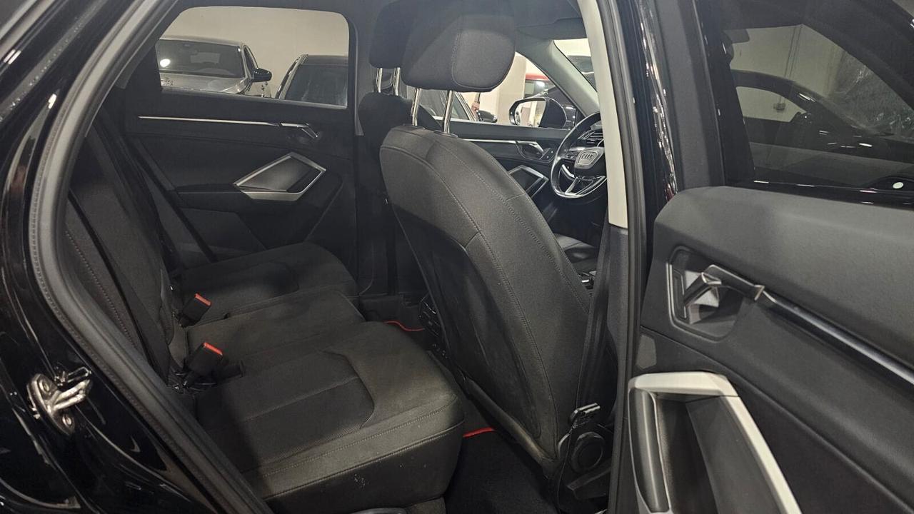 NUOVA AUDI Q3 SPORTBACK S-LINE EDITION 35 TDI 150CV S-TRONIC IDENTITY BLACK