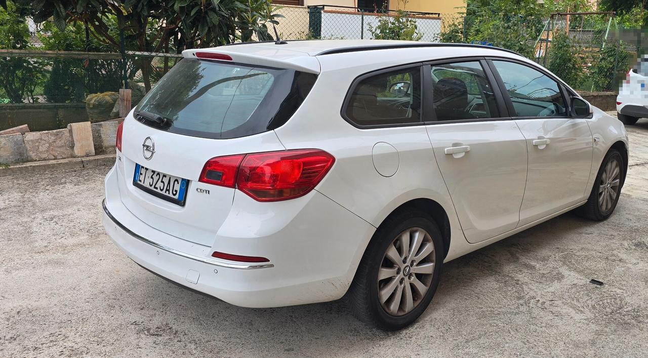 Opel Astra 1.7 CDTI 110CV Sports Tourer Cosmo