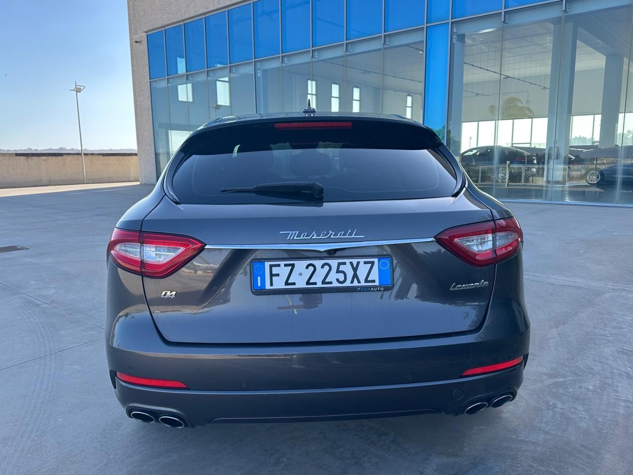 Maserati Levante V6 275cv Super Offerta T-stock prezzo imperdibile