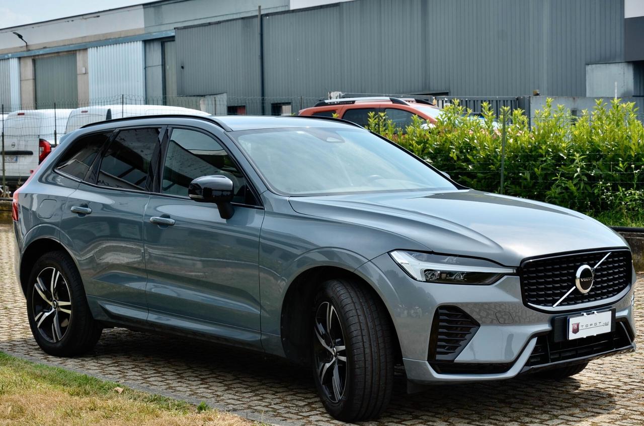 VOLVO XC60 2.0 B4 R-DESIGN 197cv AUTO, UNICOPROPRIETARIO, SERVICE UFF VOLVO, UFF ITALIANA, EURO 6D, FARI LED, NAVI, RETROCAMERA, PERMUTE