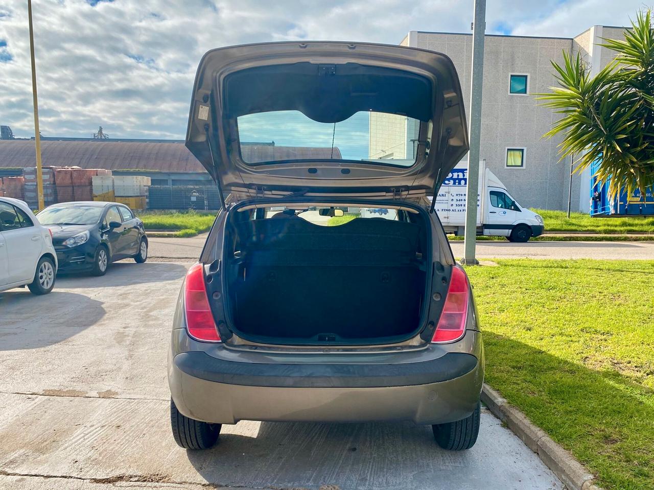 Lancia Ypsilon 1.2 Argento