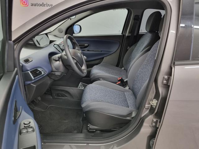 LANCIA Ypsilon 1.0 FireFly 5 porte S&S Hybrid silver