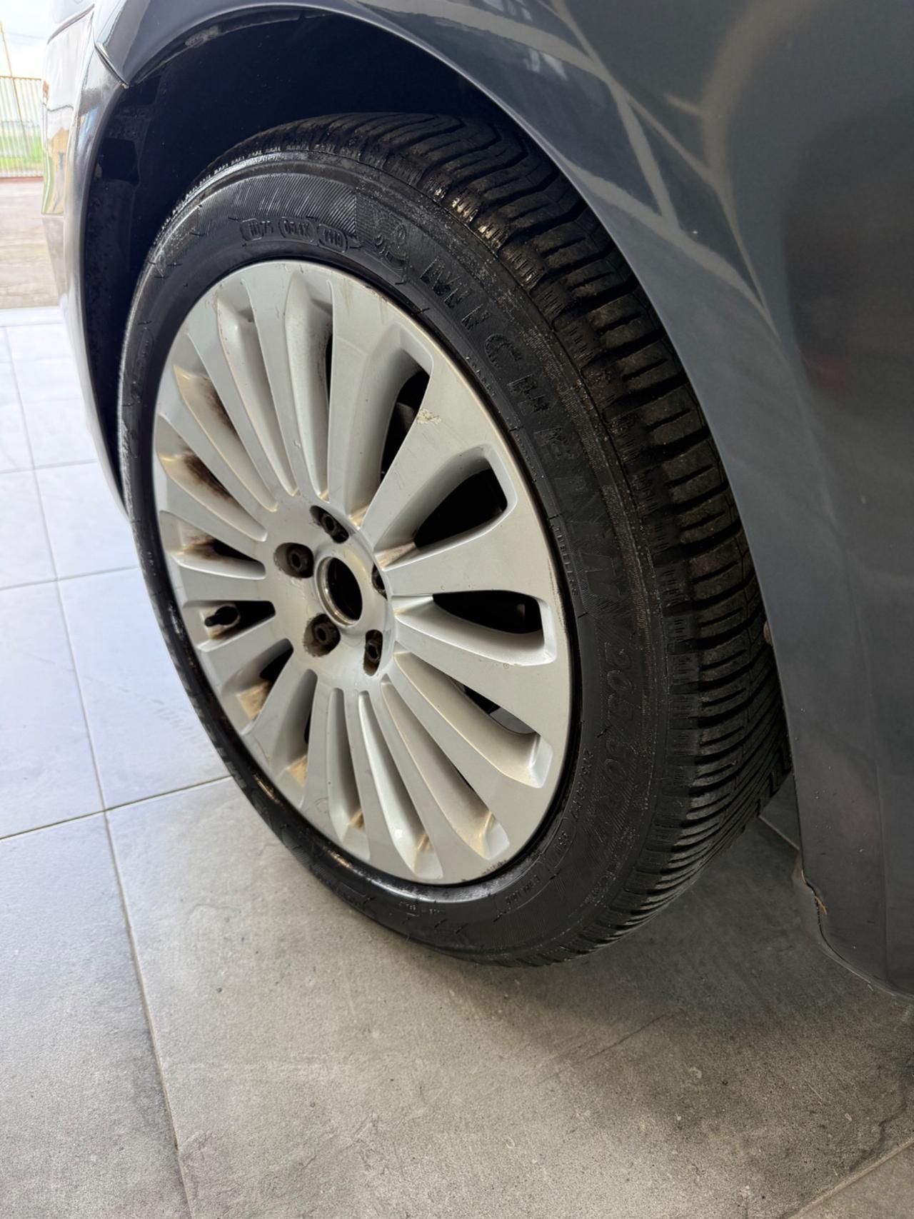 Ford C-Max 1.6 TDCi 90 CV Titanium