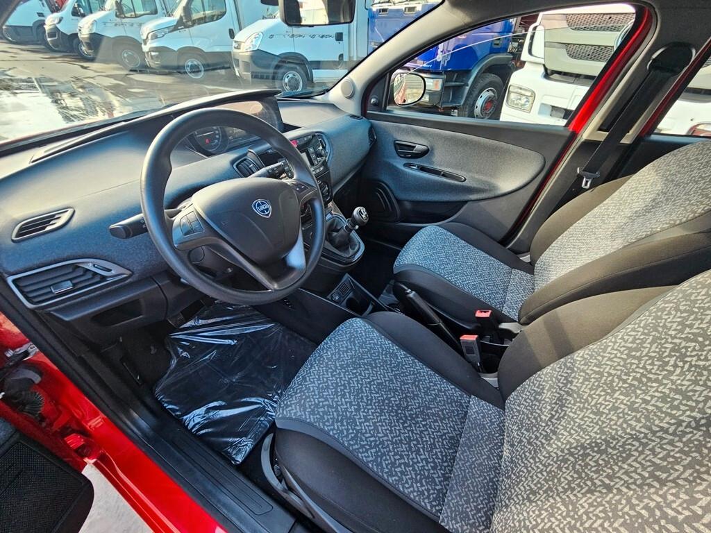 Lancia Ypsilon 1.2 69 CV 5 porte Elefantino