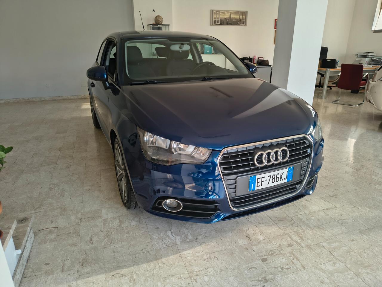 AUDI A1 1.6 TDI AMBITION "TENUTA BENISSIMO"