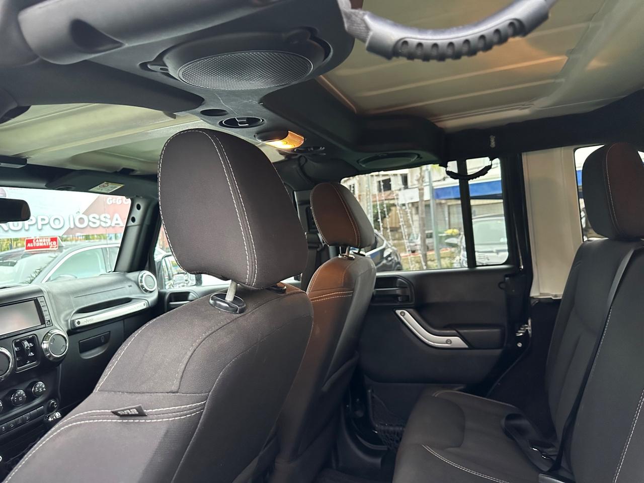 Jeep Wrangler Unlimited 2.8 CRD DPF Sahara/NAVI