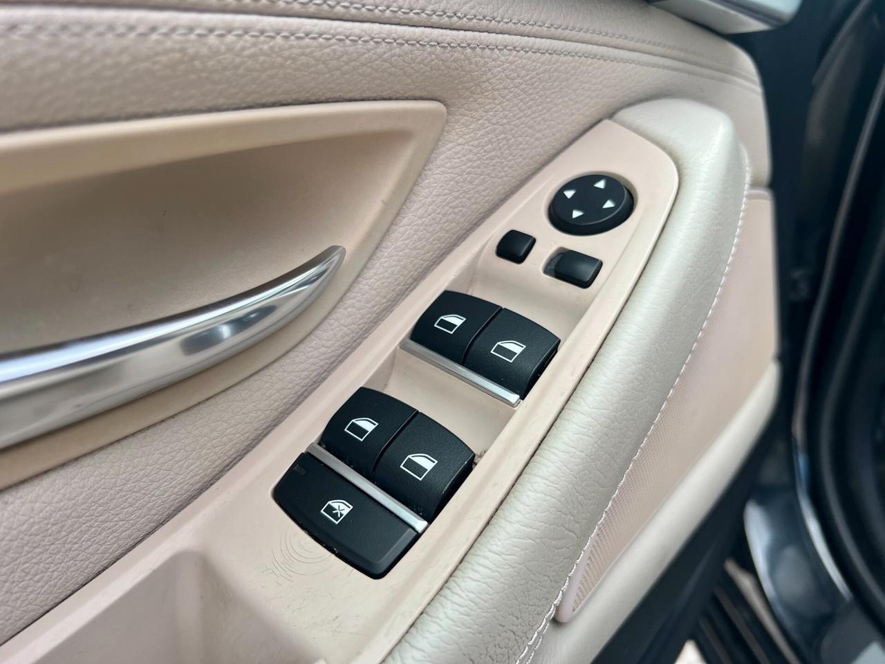 Bmw 520 d Luxury Berlina