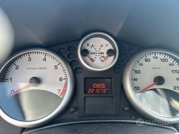 PEUGEOT 207 1.4 8V 75CV 5p. X Line