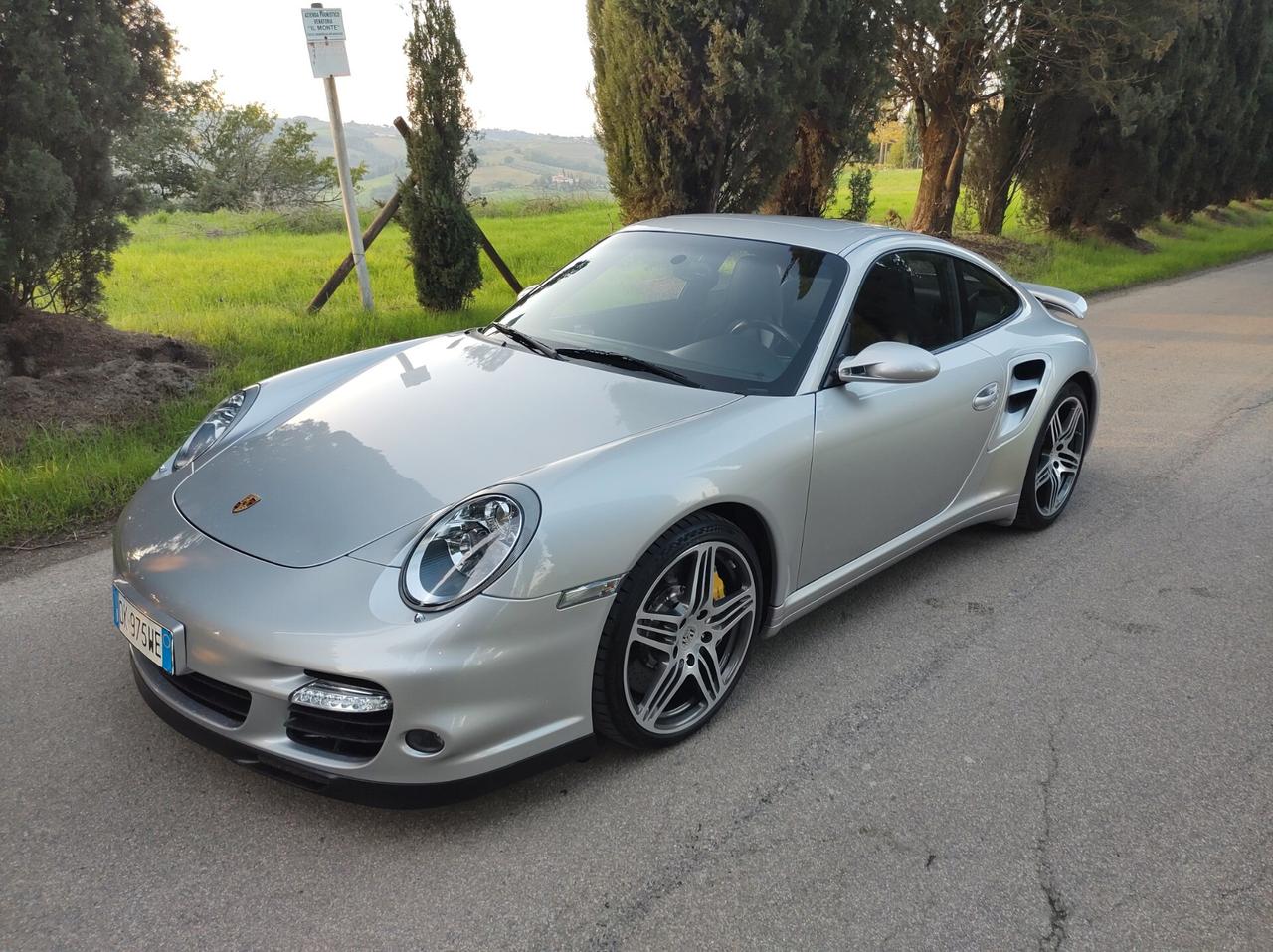 Porsche 911 Turbo Coupé carboceramici