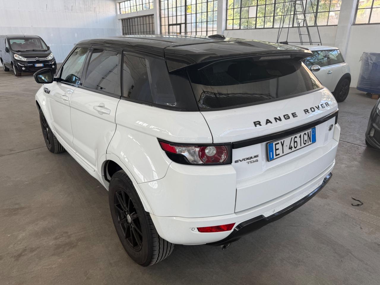 Land Rover Range Evoque 2.2 TD4 5p. British Edition Dynamic