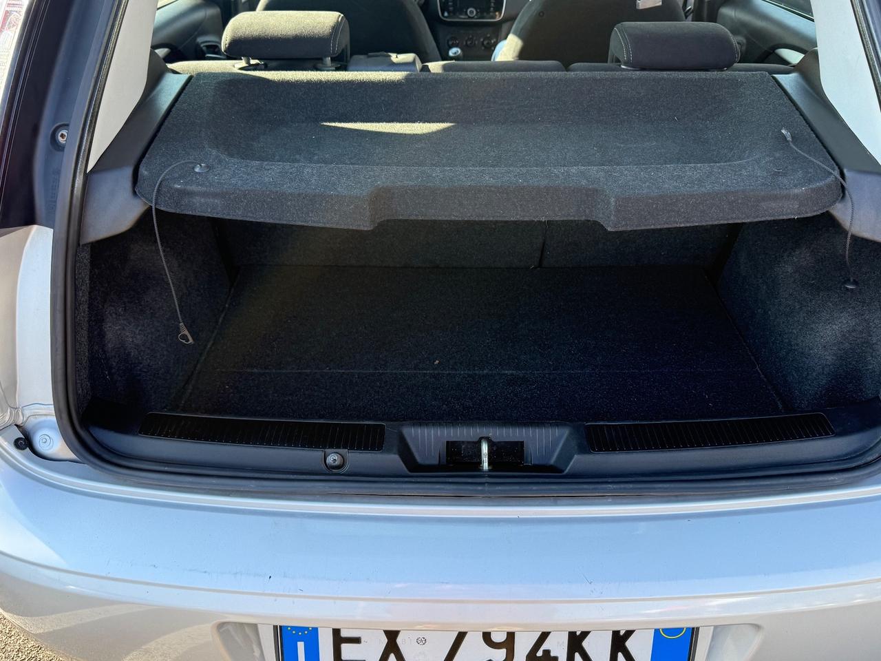 Fiat Punto 1.4 8V 5 porte Natural Power Street