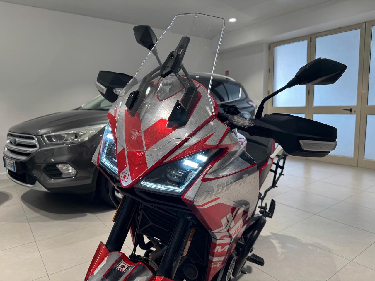 Moto Morini X-Cape 649 Raggi