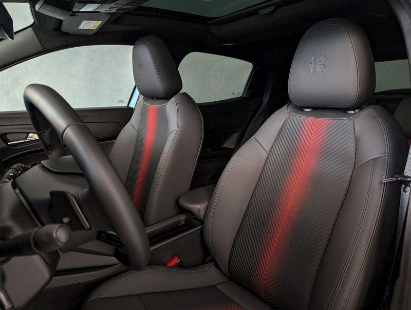 Alfa Romeo Junior Hybrid 145cv SPECIALE (Pack TECHNO+Tetto Pano)