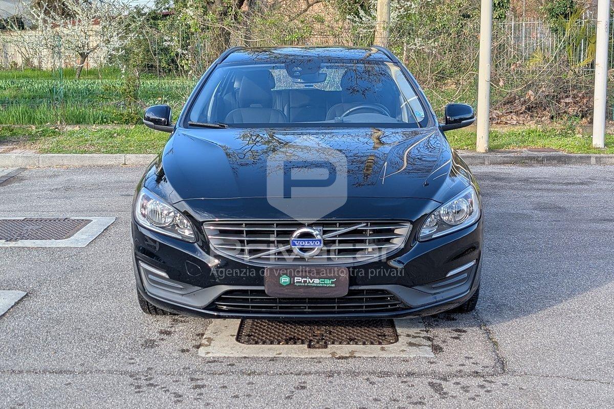 VOLVO V60 D2 Momentum