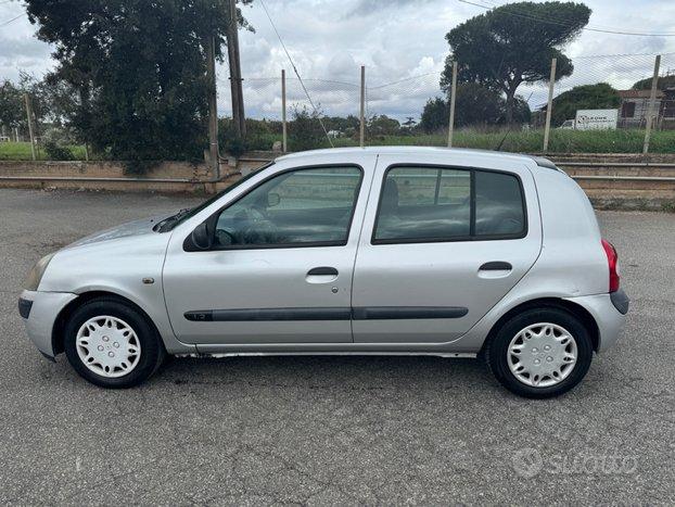 Renault Clio 1.2 adatta a neopatentati