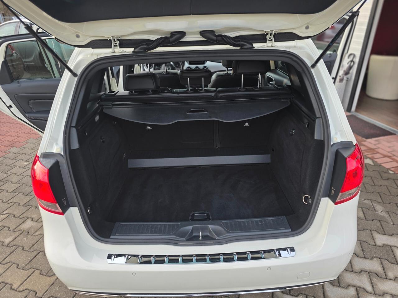 Mercedes-benz B 180 Premium perfetta e garantita 12 M