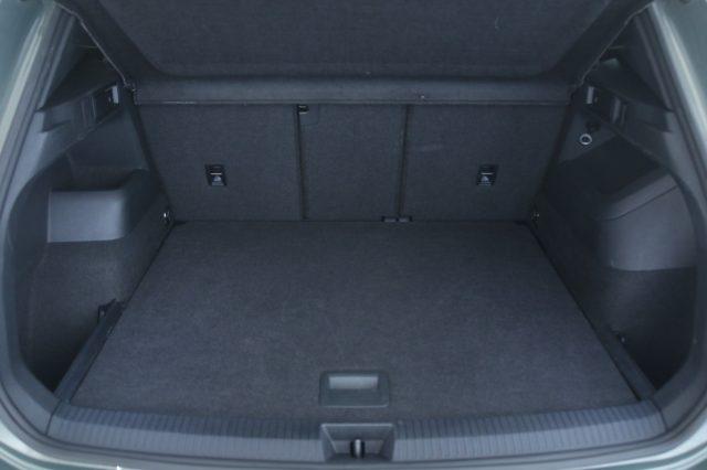 VOLKSWAGEN Tiguan 2.0 TDI 150 CV DSG R-Line IQ.light LED performance