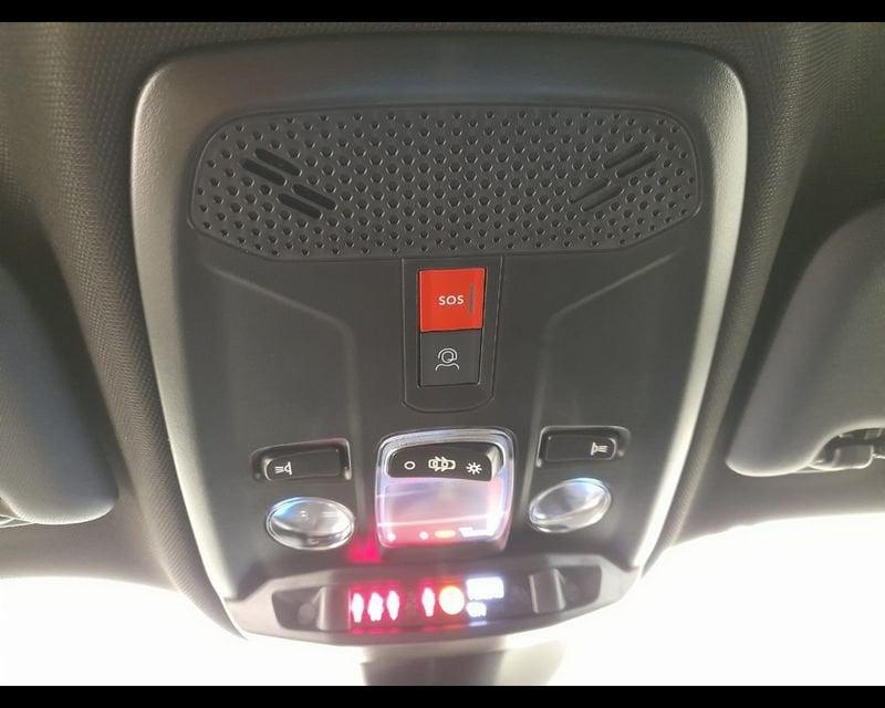 Peugeot 2008 II 2023 1.2 hybrid Allure 145cv e-dcs6