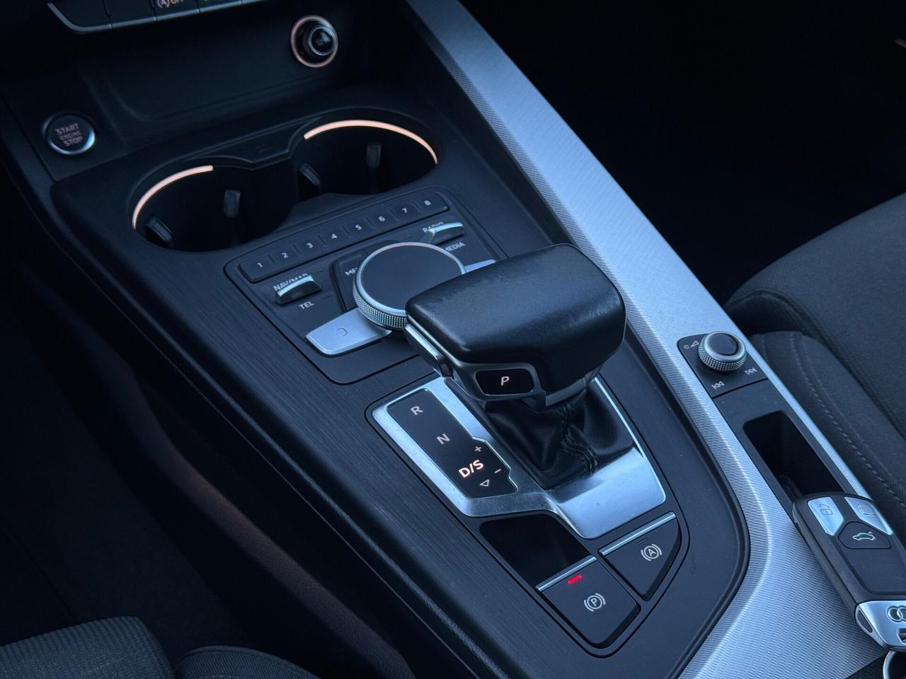 Audi A4 2.0 TDI 150 CV ultra S-Line Sport