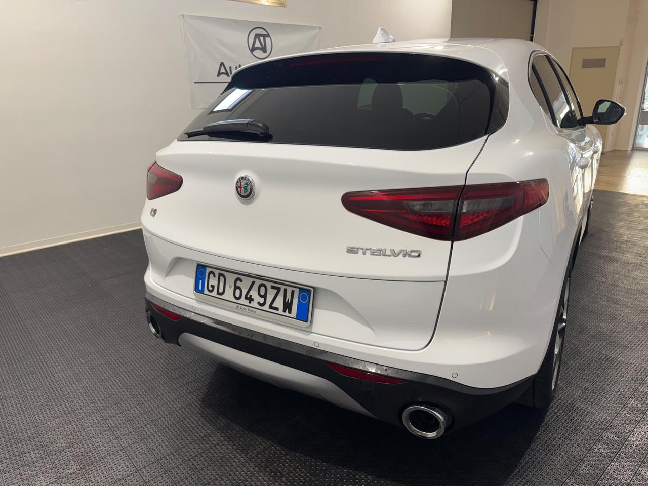 Alfa Romeo Stelvio 2.2 Turbodiesel 190 CV AT8 Q4 Business