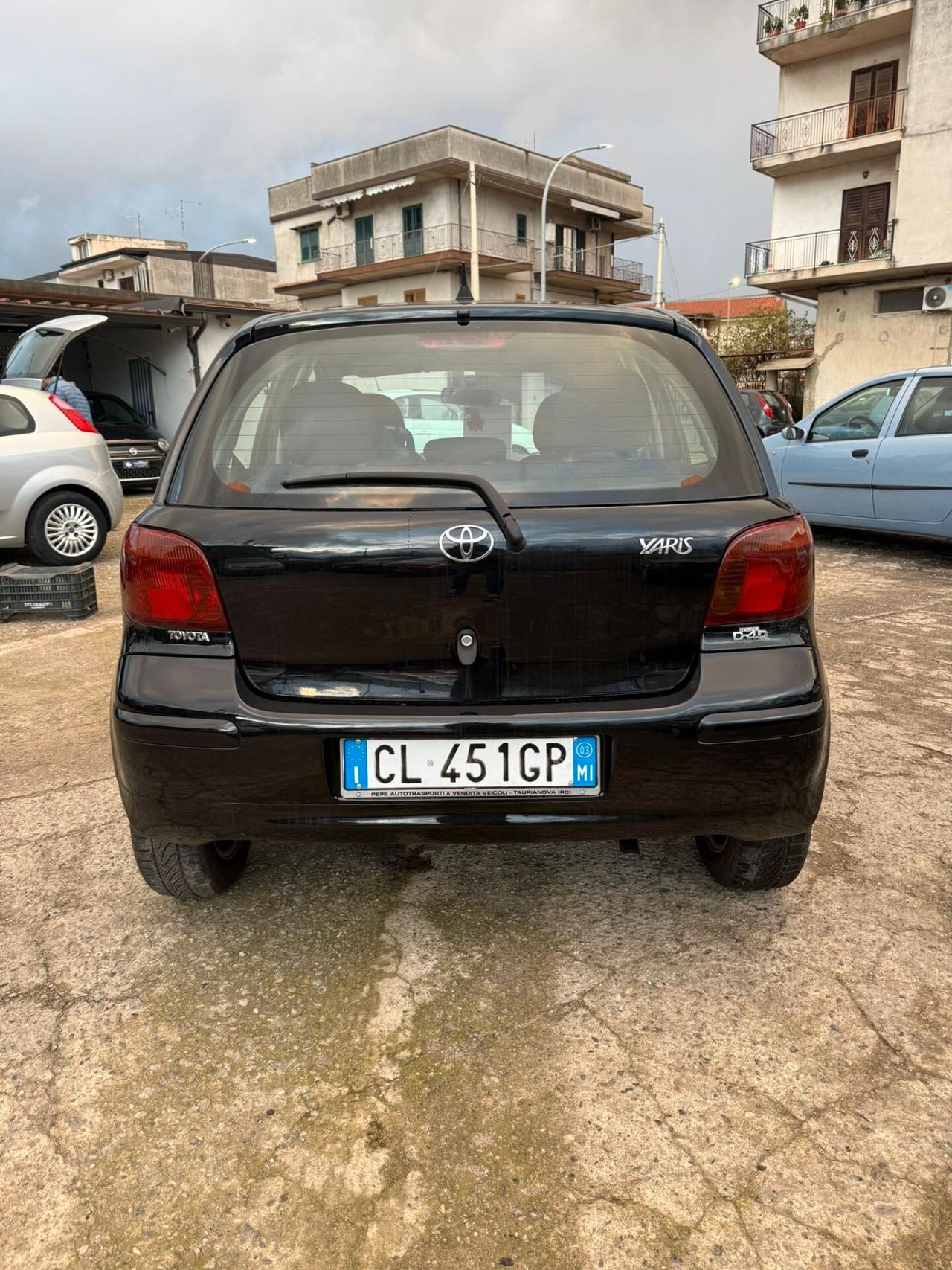 Toyota Yaris 1.4 tdi D-4D cat 5 porte Sol '03